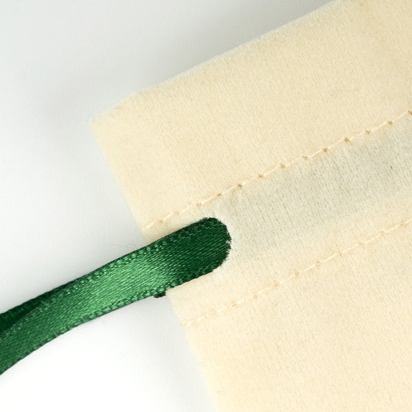 Velvet Rose Drawstring Pouch with Green Ribbon – 4" × 5" (10 × 13 cm) - Pamusan.com